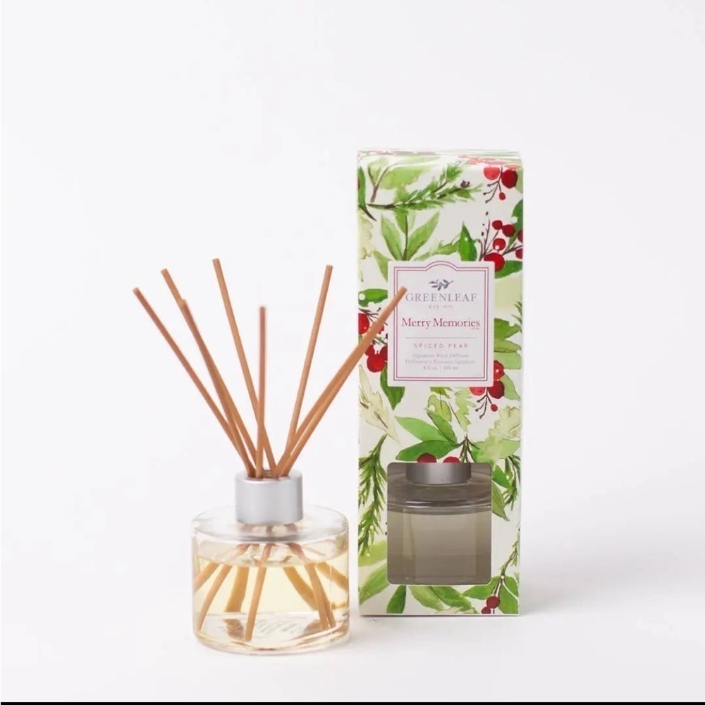Greenleaf Merry Memories Reed Diffuser - Picture 2 of 5